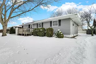 9317 Southmoor Ave, Highland, IN 46322 - Photo 1