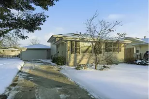 1455 Mississippi Pl, Hobart, IN 46342 - Photo 1