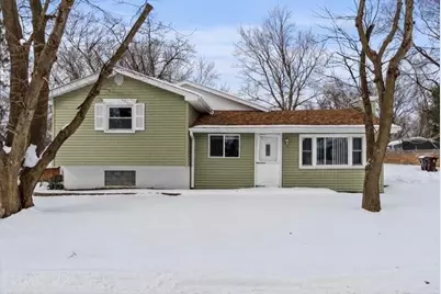 1401 Robin Road, Valparaiso, IN 46383 - Photo 1