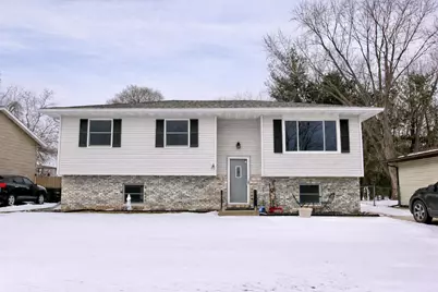 2112 E 38th Avenue, Hobart, IN 46342 - Photo 1