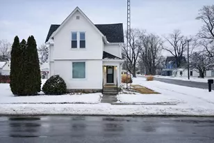 301 N Range St, Wolcott, IN 47995 - Photo 1