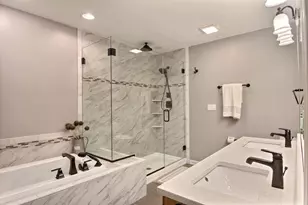 1086 Mission Hills Ct, Chesterton, IN 46304 - Photo 1