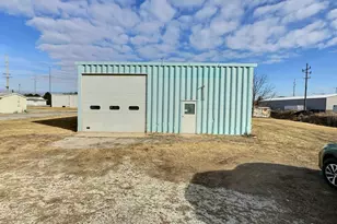 402 E Old 41 Rd, Kentland, IN 47951 - Photo 1