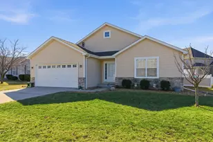 230 Grandale Dr, Valparaiso, IN 46385 - Photo 1