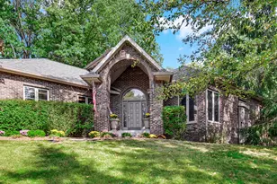 2102 Emmett Ct, Valparaiso, IN 46385 - Photo 1