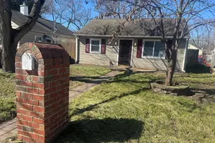 714 N Carroll Ave, Michigan City, IN 46360 - Photo 1