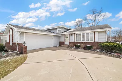 7139 W 83rd Place, Crown Point, IN 46307 - Photo 1