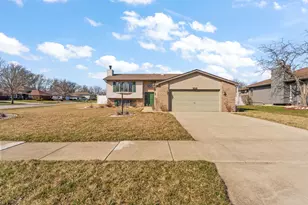 418 Teibel Dr, Schererville, IN 46375 - Photo 1