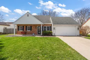 1309 Chesapeake Park Dr, Valparaiso, IN 46383 - Photo 1