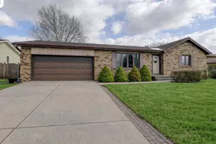 2545 Fossil Stone Rd, Dyer, IN 46311 - Photo 1