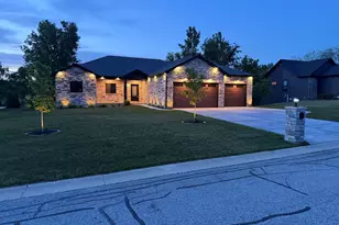 754 Cirque Dr, Crown Point, IN 46307 - Photo 1