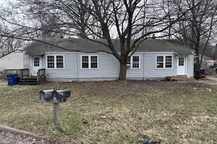 516 W 13th St, La Porte, IN 46350 - Photo 1