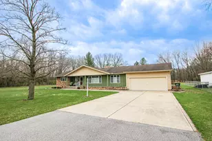 303 Dahlke St, North Judson, IN 46366 - Photo 1