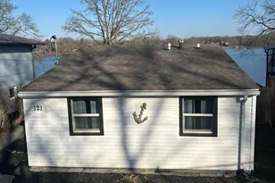 121 W lakeview Dr, Lowell, IN 46356 - Photo 1