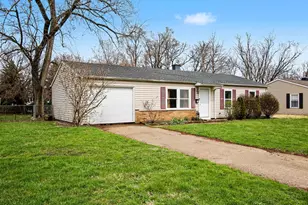 2624 Coral Dr, Hobart, IN 46342 - Photo 1