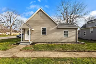 801 E 4th St, Fowler, IN 47944 - Photo 1