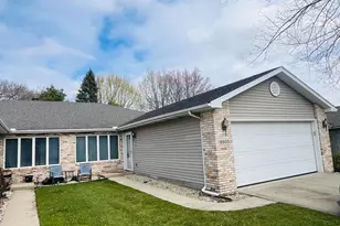 6935 Swan Ln, Schererville, IN 46375 - Photo 1