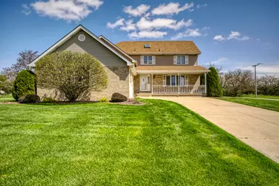 9179 Franklin Drive, Saint John, IN 46373 - Photo 1