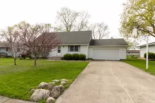 263 Bel Aire Dr, Lowell, IN 46356 - Photo 1