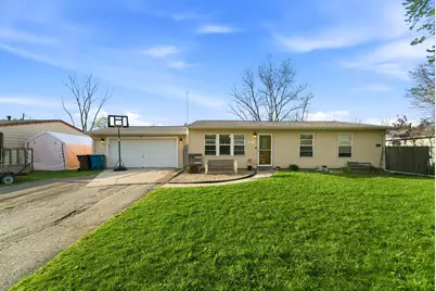 427 Nantucket Road, Valparaiso, IN 46385 - Photo 1