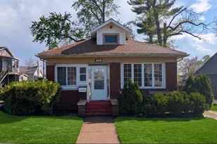 715 Pearl St, Michigan City, IN 46360 - Photo 1