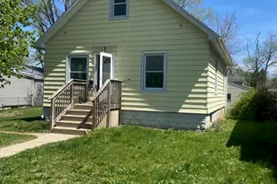 624 Cleveland Ave, Michigan City, IN 46360 - Photo 1
