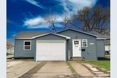 7950 S White Oak Lane, Hammond, IN 46324 - Photo 1