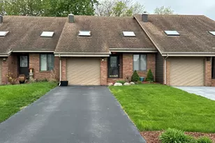 212 Holly Ln, Schererville, IN 46375 - Photo 1