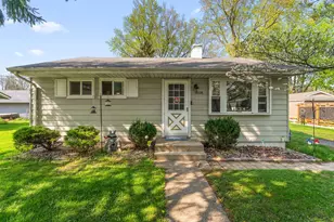 1608 W Porter Ave, Chesterton, IN 46304 - Photo 1