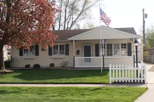 9402 Ellen Dr, Highland, IN 46322 - Photo 1