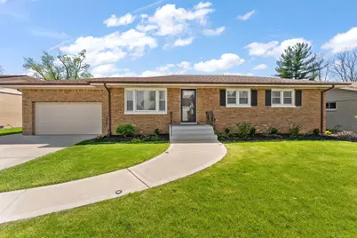 525 W 56th Place, Merrillville, IN 46410 - Photo 1