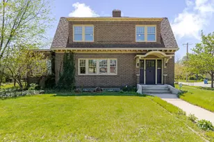 300 E Morgan Ave, Chesterton, IN 46304 - Photo 1