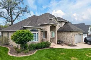 2914 Morningside Dr, Crown Point, IN 46307 - Photo 1