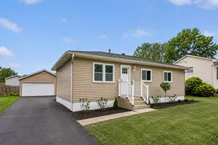 1212 Cedar Ln, Dyer, IN 46311 - Photo 1