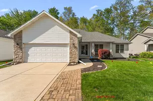 289 Dawn Dr, Valparaiso, IN 46385 - Photo 1