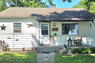 410 N Polk St, Morocco, IN 47963 - Photo 1