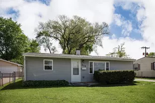 510 Emmettsburg Ave, Valparaiso, IN 46385 - Photo 1