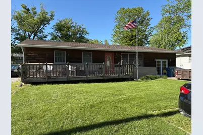 300 11th Street SW, Demotte, IN 46310 - Photo 1