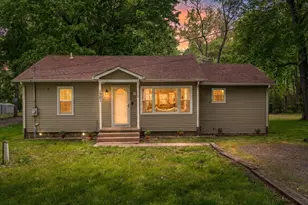 1301 S Cline Ave, Griffith, IN 46319 - Photo 1