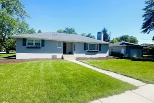 276 W 68th Pl, Merrillville, IN 46410 - Photo 1