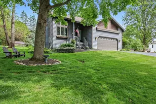2752 Sunswept Ct, Valparaiso, IN 46383 - Photo 1