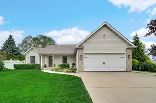 950 Port Cir, Hobart, IN 46342 - Photo 1