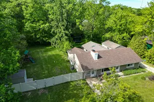 510 E Oak Hill Rd, Westchester Township, IN 46304 - Photo 1