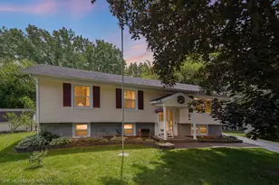 201 Brandt Pl, Hobart, IN 46342 - Photo 1