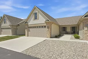 821 9th St SW, Demotte, IN 46310 - Photo 1