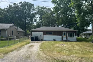2718 Hickory St, Portage, IN 46368 - Photo 1