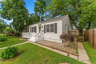 112 Chesterton Boulevard, Chesterton, IN 46304 - Photo 1