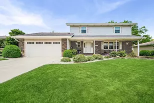 1200 Seminole Dr, Crown Point, IN 46307 - Photo 1