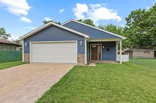 426 S Liberty St, Hobart, IN 46342 - Photo 1
