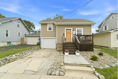 213 N East Street, Crown Point, IN 46307 - Photo 1